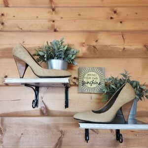 Bacio 61 Carino Calf Hair Leather Stacked Heels Tan Retro Pump Point Toe Sz 8.5M